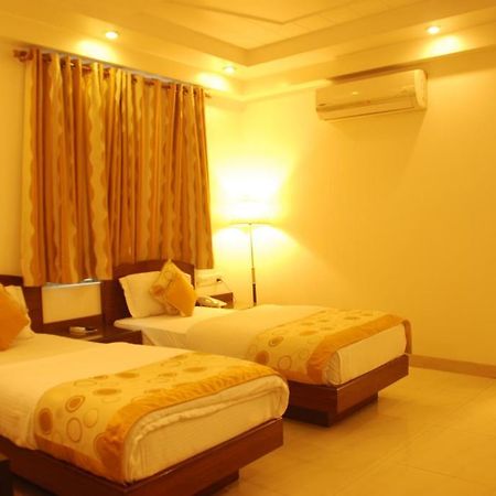 Hotel Shipra International New Delhi Exterior photo