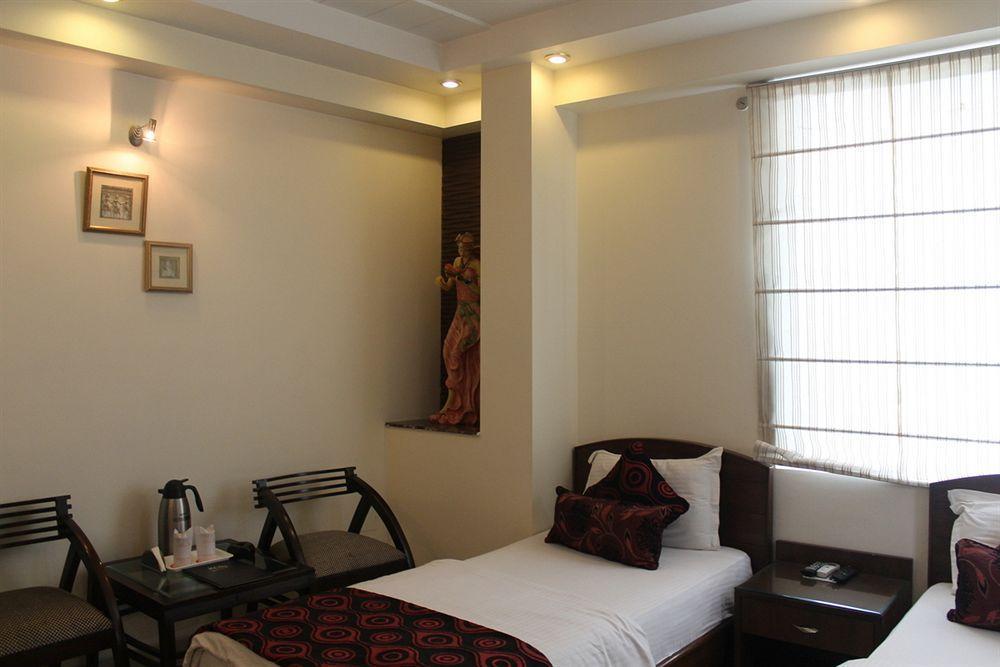 Hotel Shipra International New Delhi Exterior photo