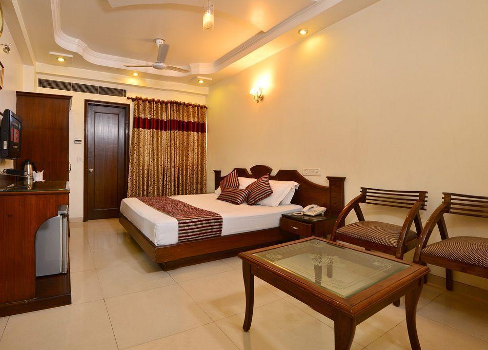 Hotel Shipra International New Delhi Exterior photo