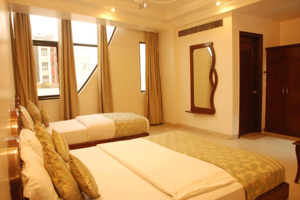 Hotel Shipra International New Delhi Exterior photo