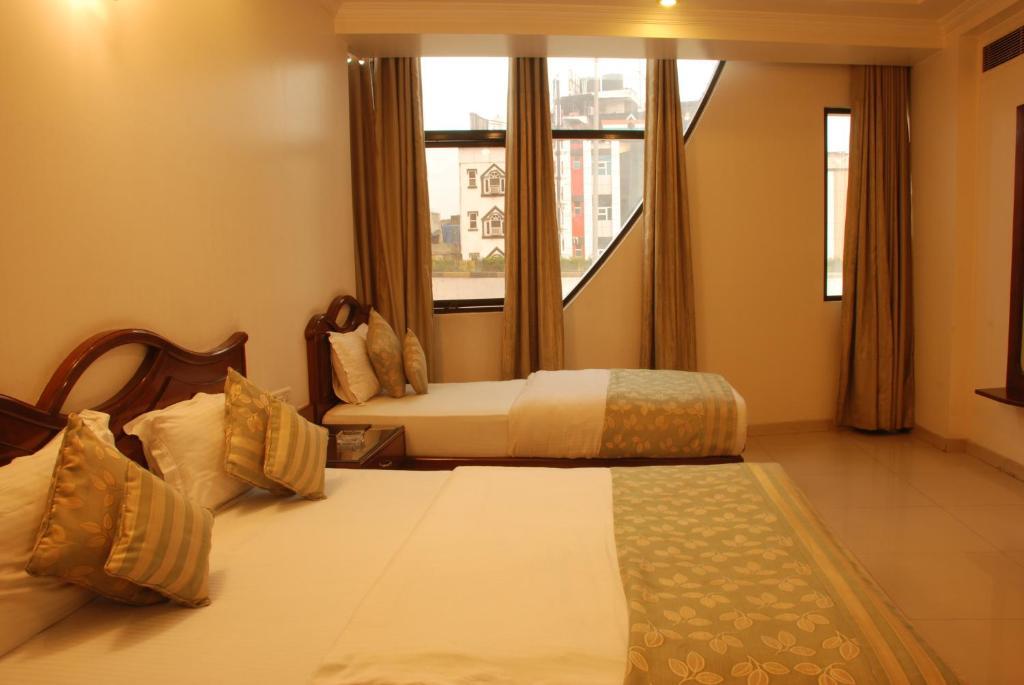 Hotel Shipra International New Delhi Exterior photo