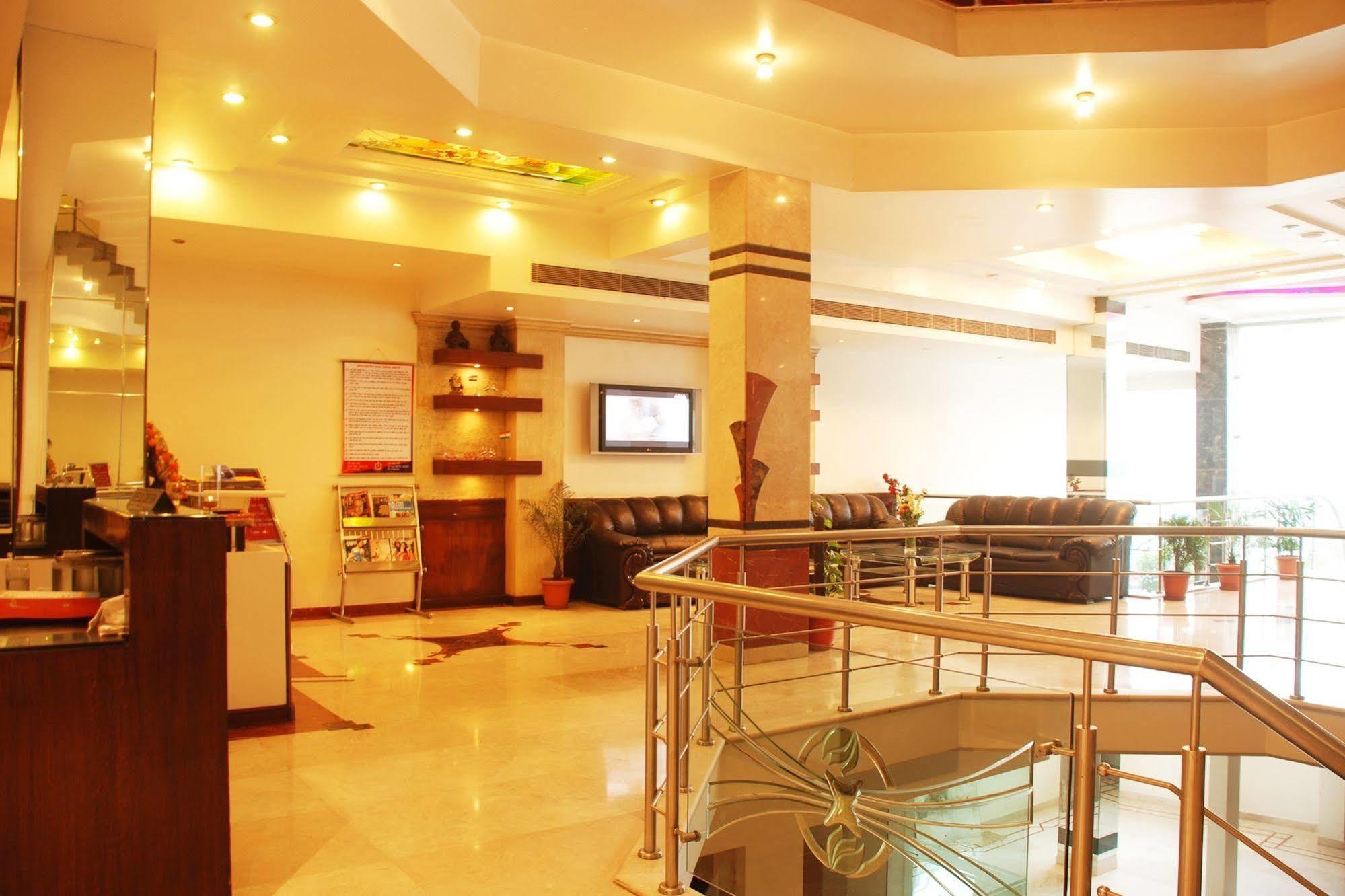 Hotel Shipra International New Delhi Exterior photo