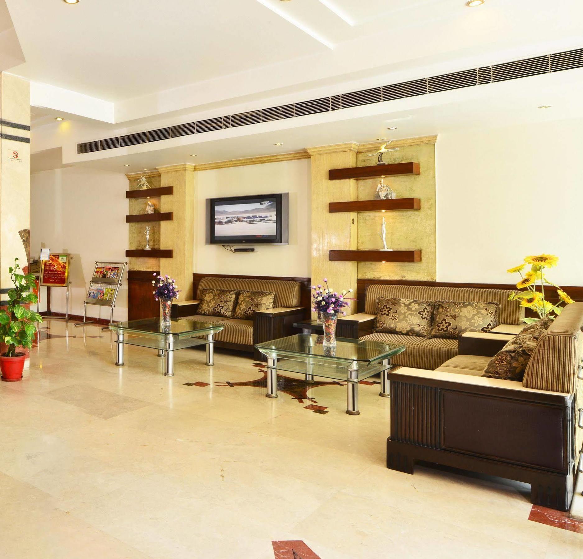 Hotel Shipra International New Delhi Exterior photo