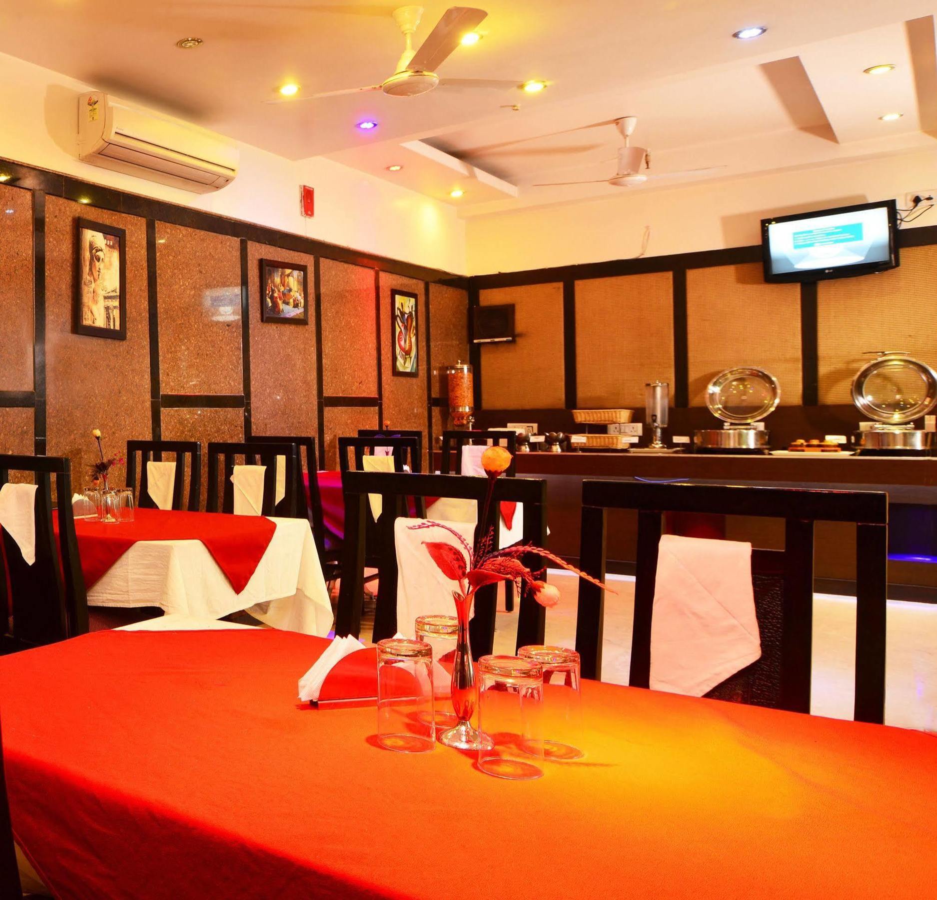 Hotel Shipra International New Delhi Exterior photo